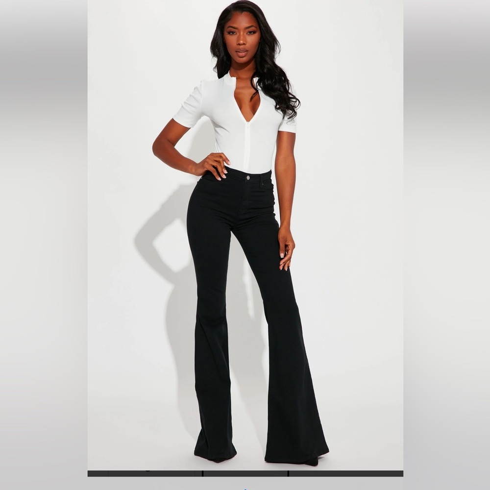 Fashion nova, santorini flares, black, size 3 tall